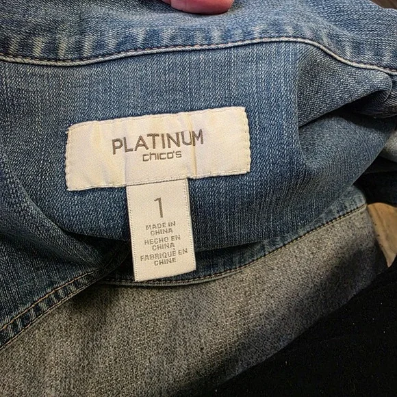 PLATINUM CHICOS Womens light washDenim Jacket Rhinestones Size 1 (8)/(M) - Picture 5 of 11